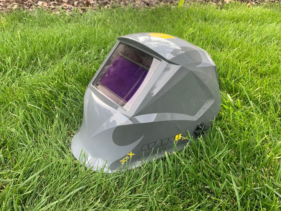 НОВ Заваръчен шлем Spartus Pro 301X