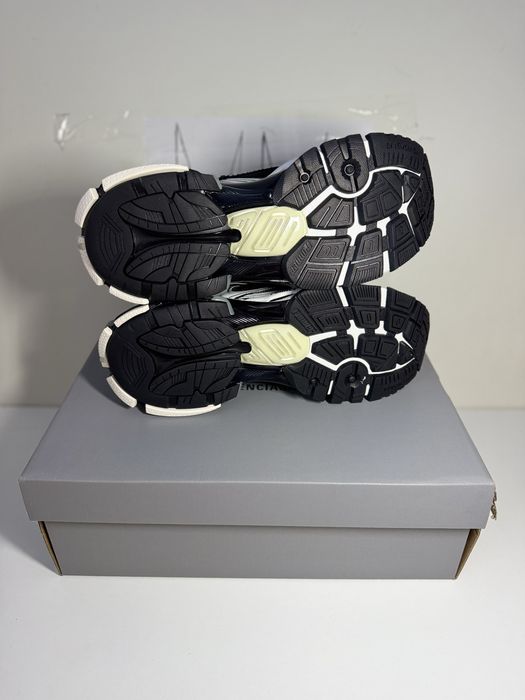 Adidasi Balenciaga Runner low-top sneakers black and white