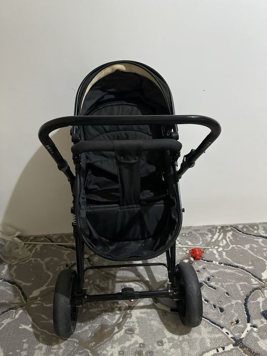 Коляска детская черная высокая
