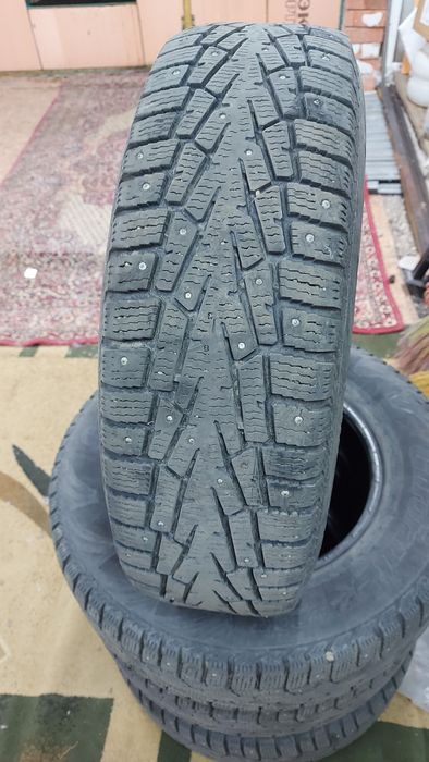 Продам б/у зимние  шины  кордиант размер 215×70×16 полный комплект.