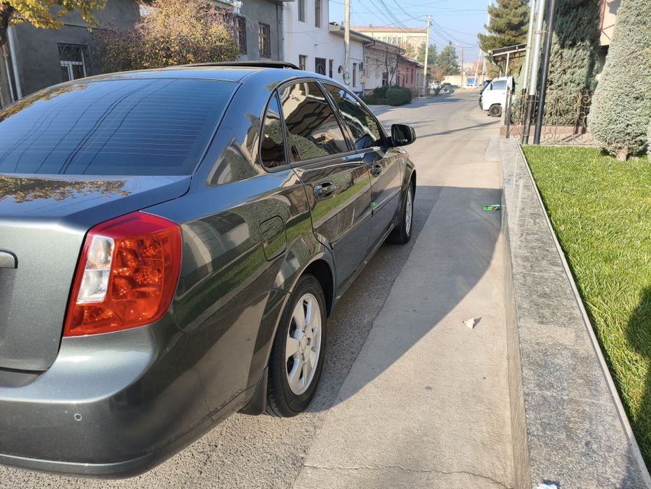 Jentra 3 poz arenda yillik 25%