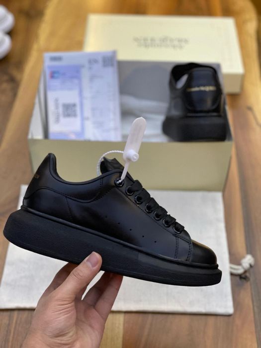 Sneackers premium Alexander Mcqueen, giuseppe zanotti