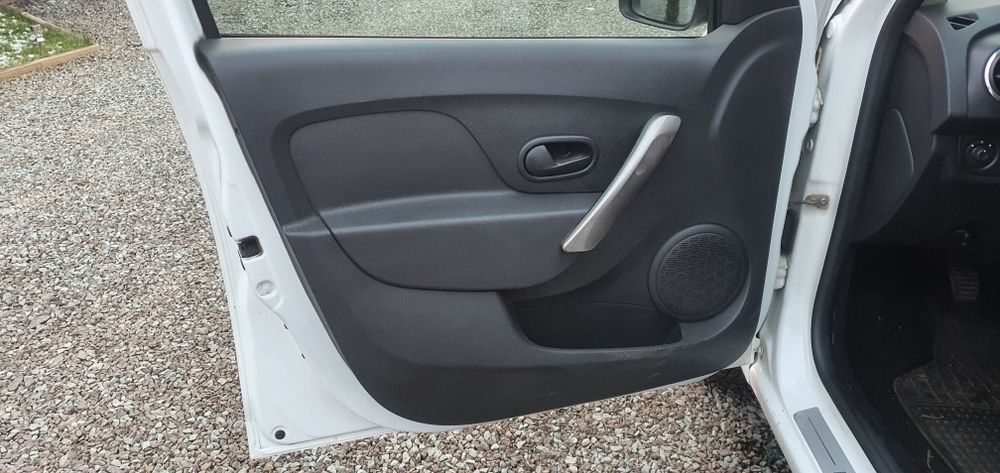 Dacia Logan  an 2015 euro5