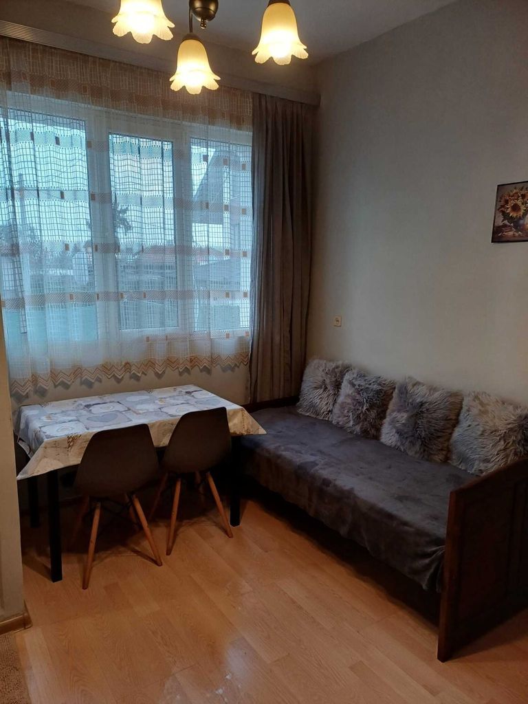 Дава се под наем Двустаен апартамент в София, Левски В - 42 кв.м за 350 € - Снимка #1