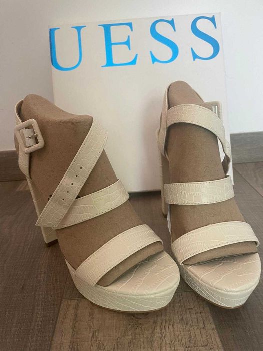 Sandale noi piele Guess Rayona bej 36