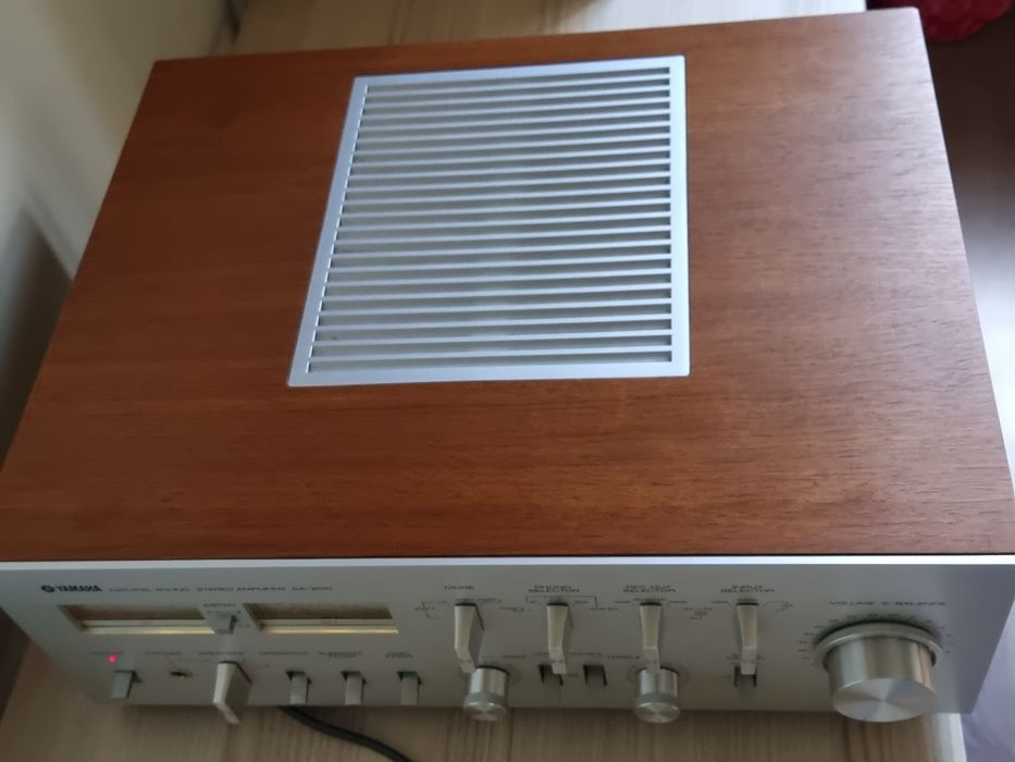 YAMAHA CA-2010 Natural Sound Integrated Stereo Amplifier
