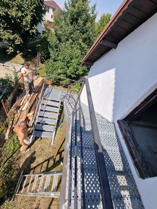 Scari metalice galvanizate