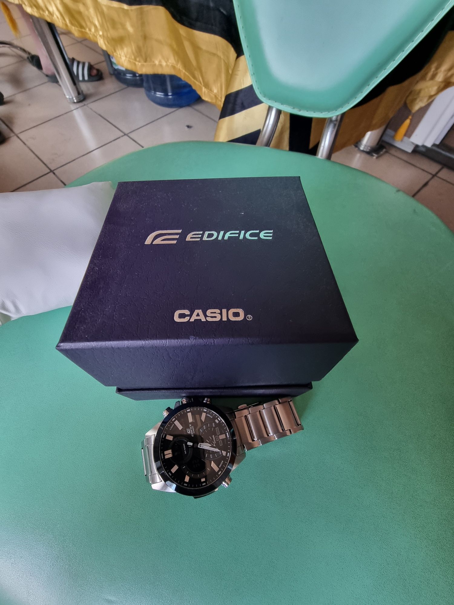 Casio EDIFICE часовник
