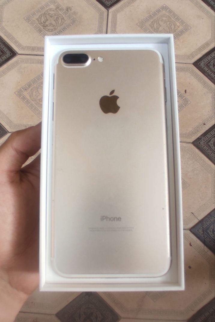 iPhone 7 plus LLA 128GB gold