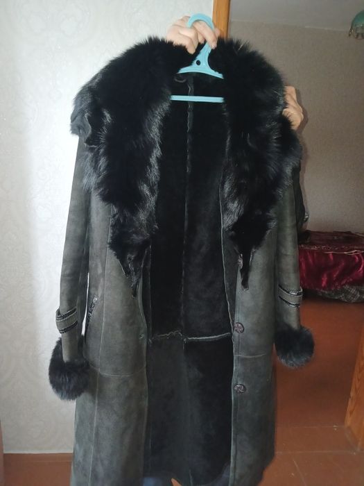 Продам дубленку очень теплая