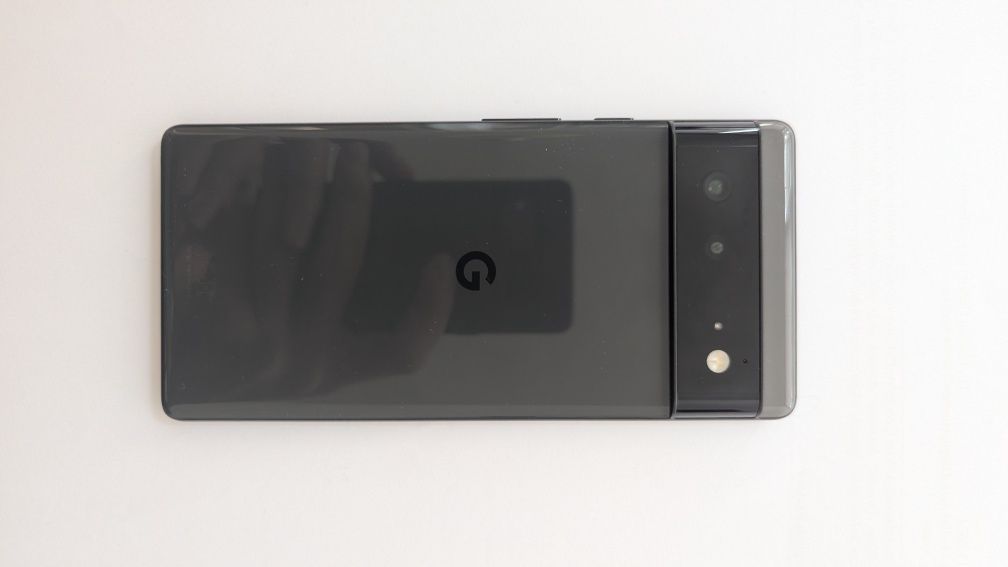 Продавам Google pixel 6