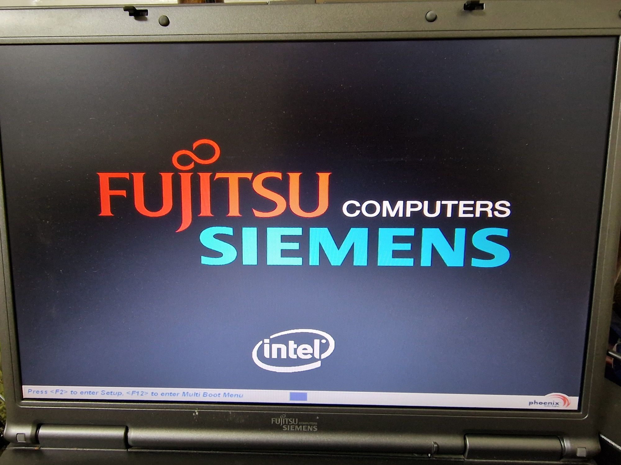 Продам ноутбук Fujitsu Siemens