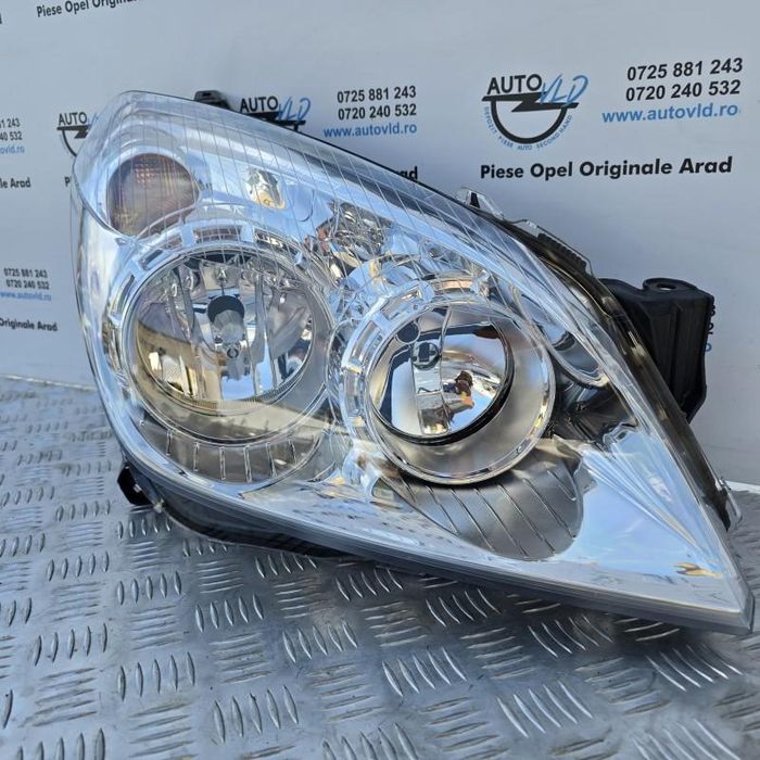 Far dreapta crom halogen Opel Astra H GTC