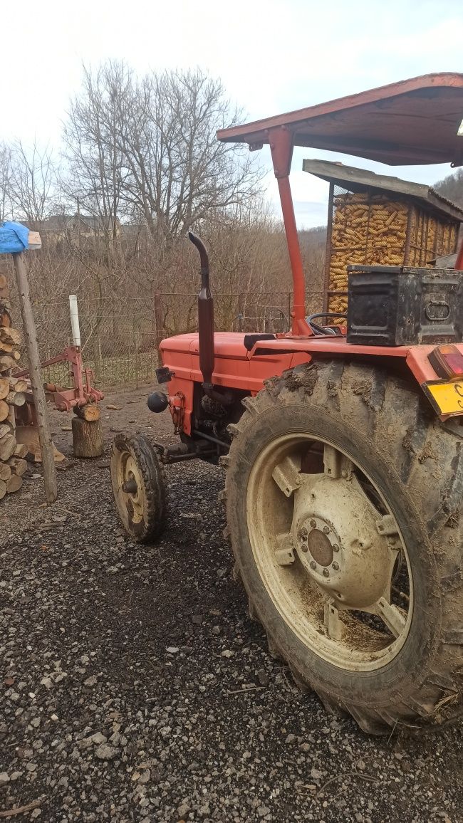 Tractor Fiat 550 și disc hidraulic