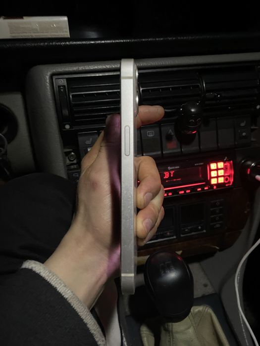 Продается айфон 13 и идеале