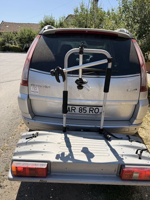 Vand suport biciclete pentru 3 biciclete