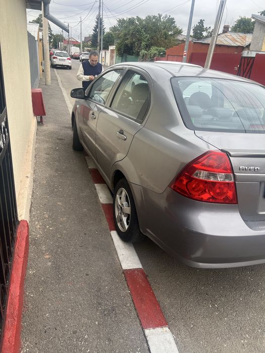 Vand sau schimb chevrolet aveo