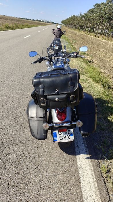 Vând motocicleta