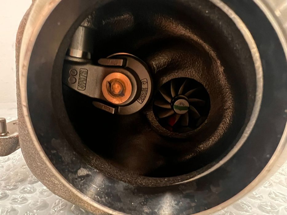 Vand turbina pentru motoare de 1.0 tce Dacia/Renault kit montaj inclus