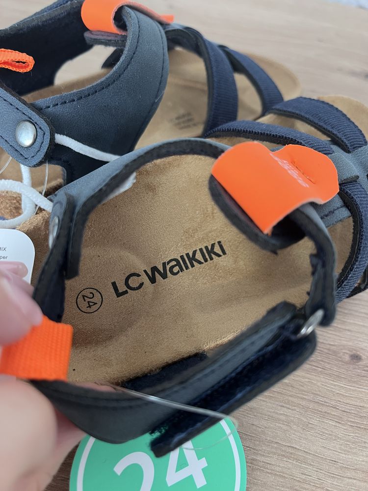 Детски сандалки LC Waikiki