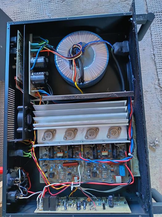 Sistem de sonorizare profesional 2x100 w