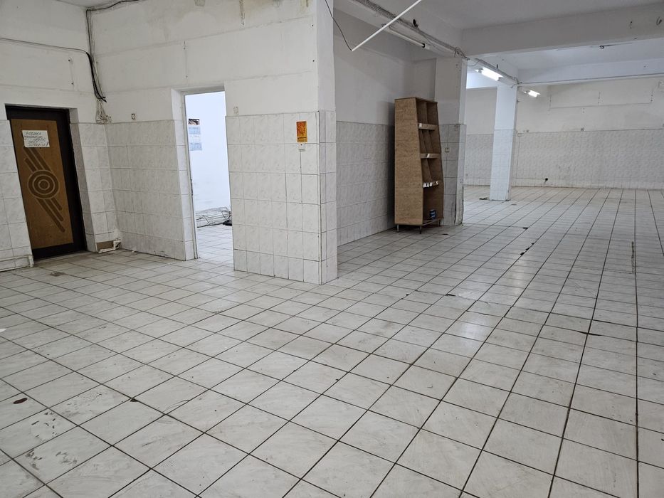 Proprietar vand spatiu comercial 200 mp Vidin