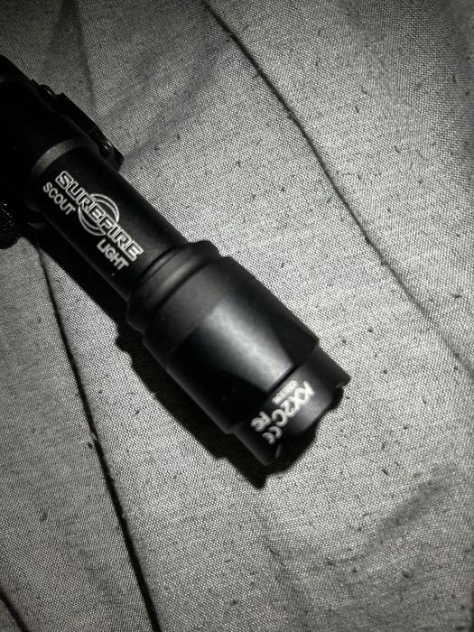 Lanterna arma surefire,noua cu switch