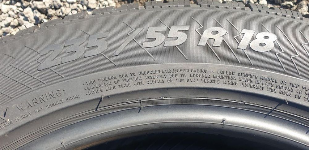 245 50 18, 225 50 18, 255 50 18, 235 45 18, 225 45 18