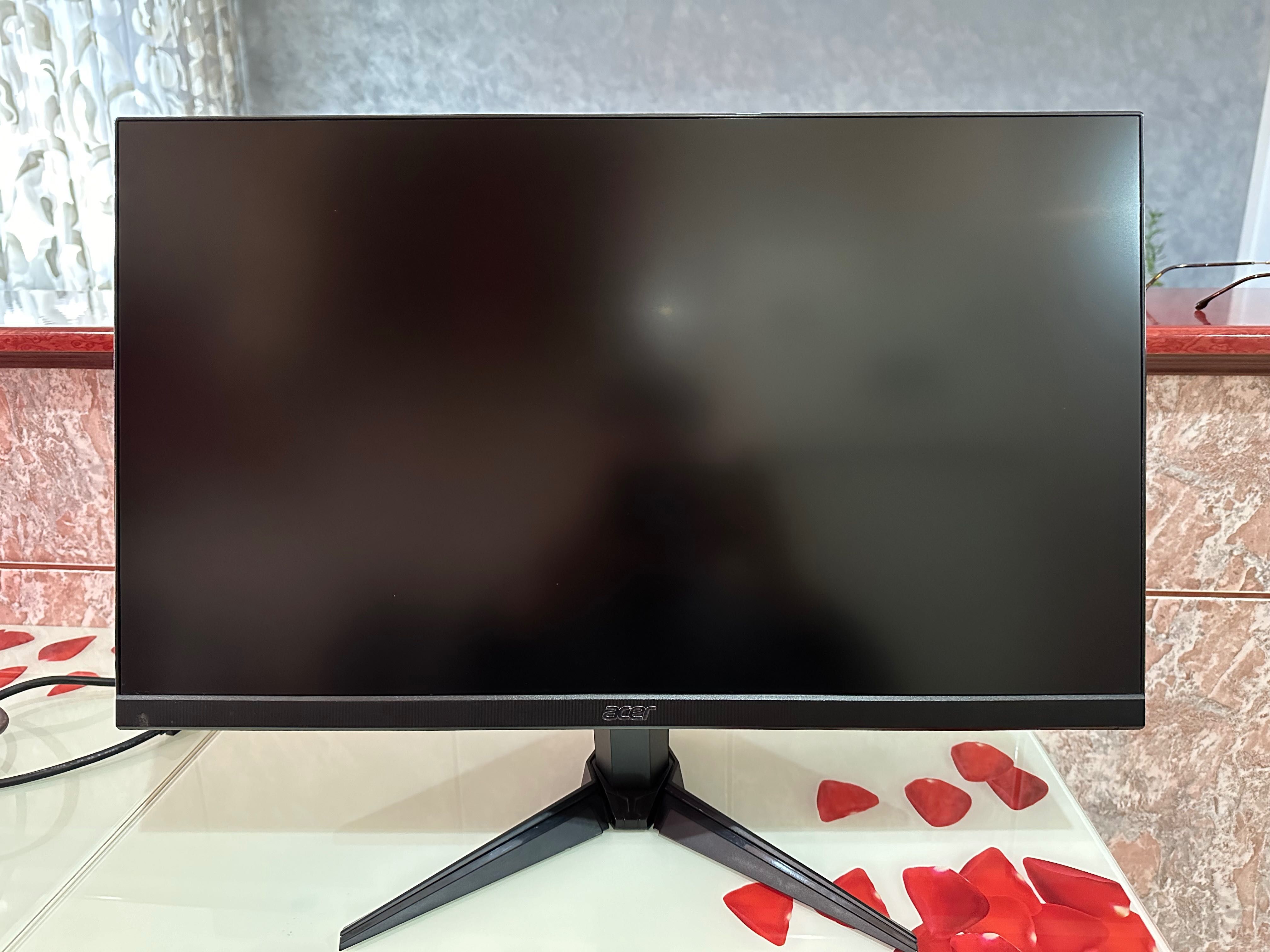 Vand monitor gaming acer 165 hz