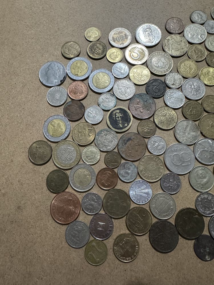 Монети и банкноти