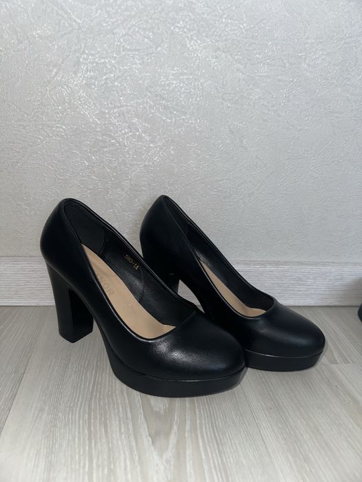 Туфли черные 35 р