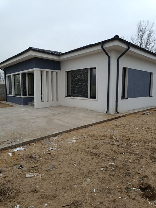 Casa de vânzare Leamna de jos.