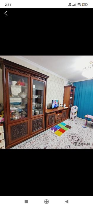 Продам шкаф в гостинную. Производство Украина