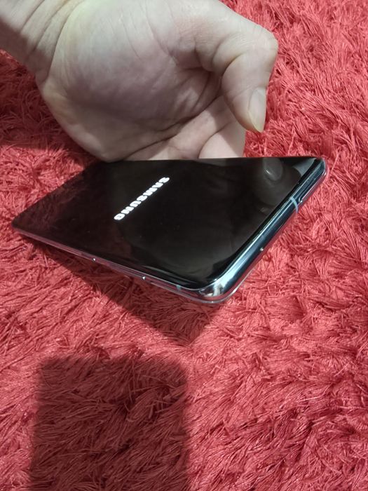 -Samsung S23, Purple, 128Gb, 8Ram, doar telefonul, semne usoare rama,