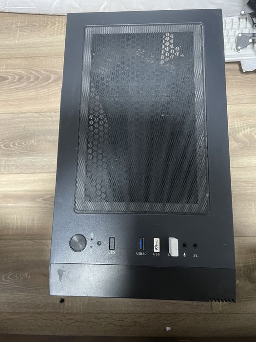 Vand Sistem Gaming Monitoare ,Periferice