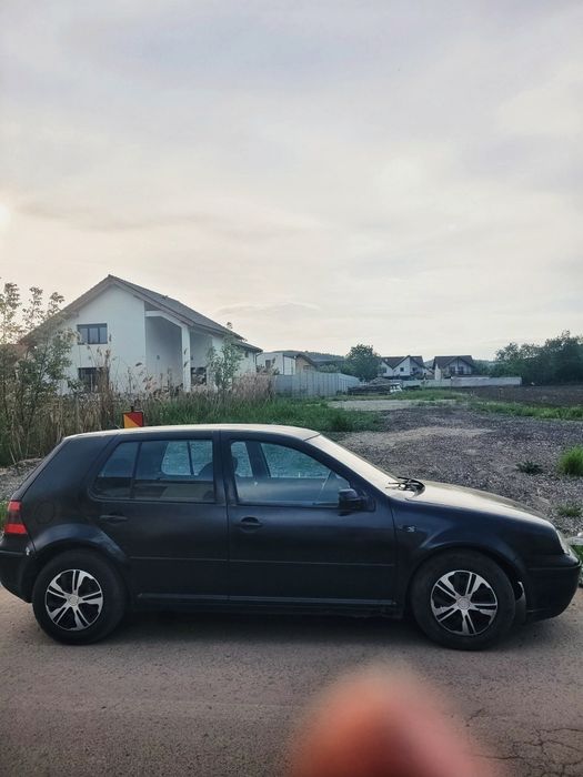 Vând golf 4 1.6 16V