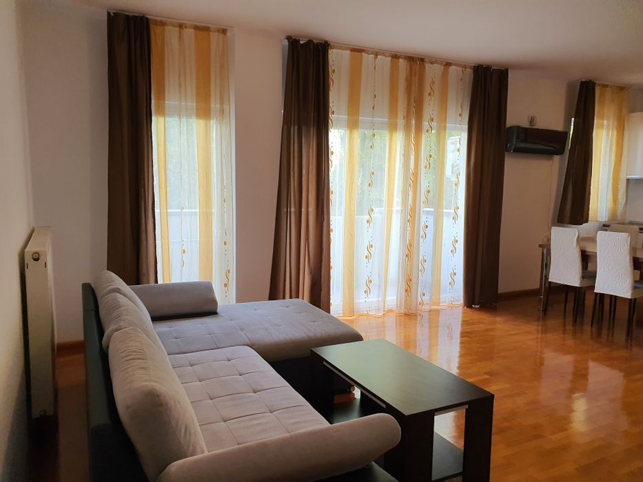 Apartament de închiriat