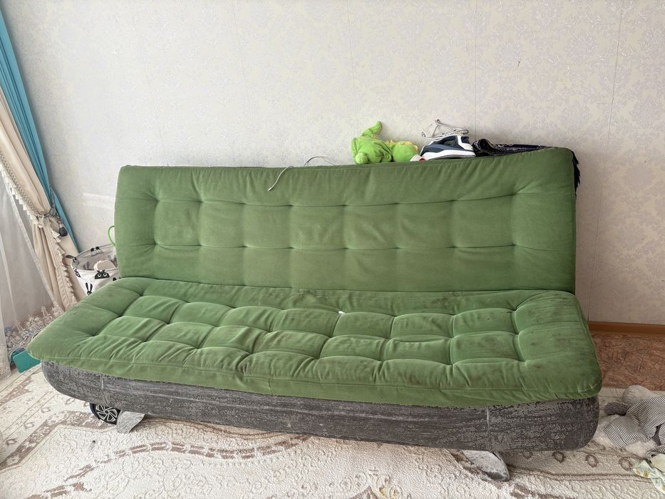 Диван сатылады жақдайы орташа