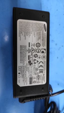 Încărcător alimentator laptop original Samsung mufa subțire 19v 2.1A