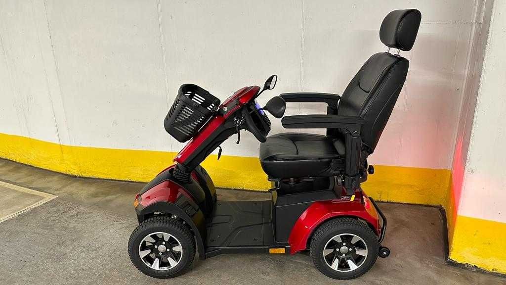 Scooter, carucior electric pers. mobilitate redusa/ handicap locomotor