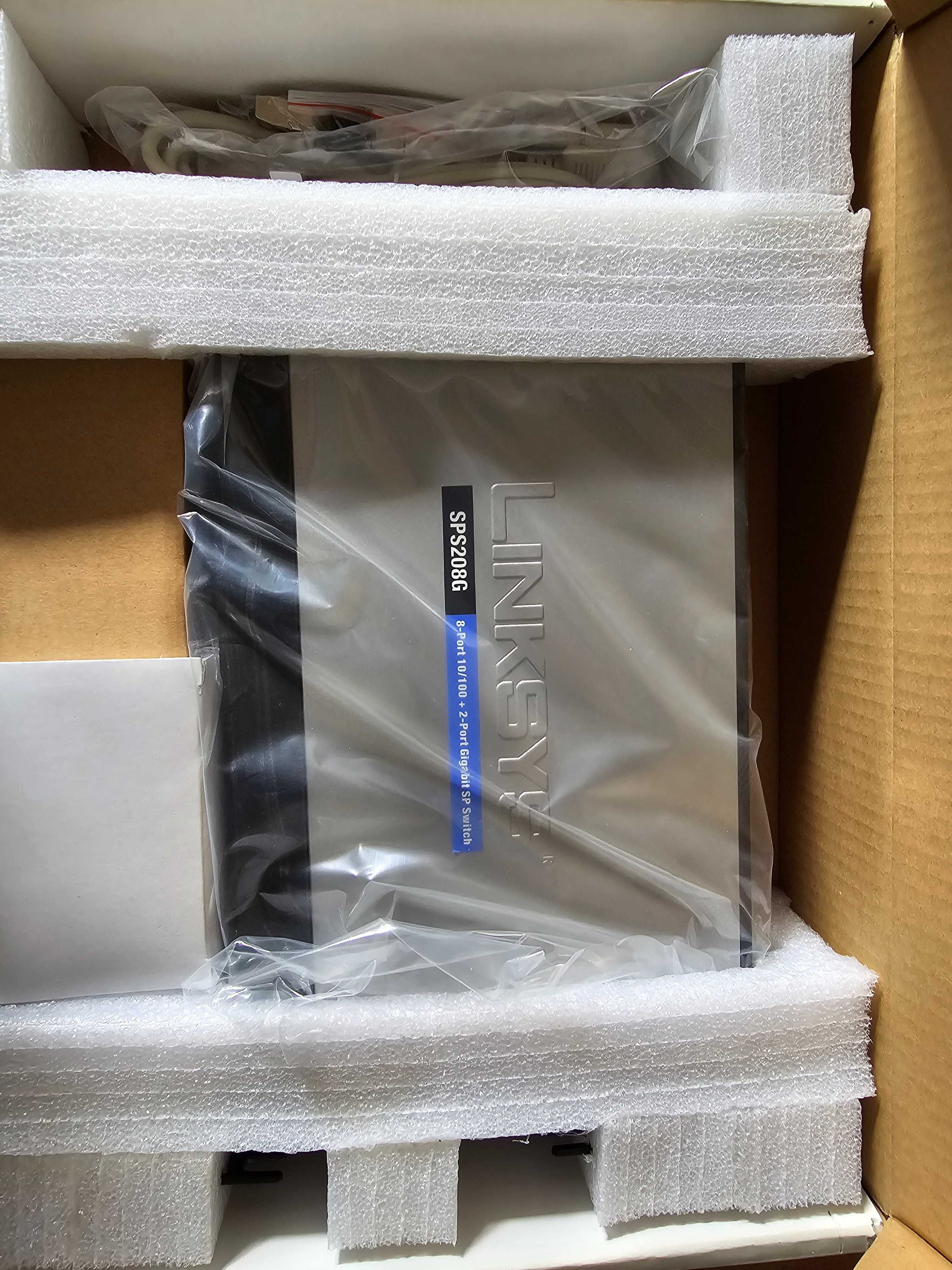 8-port 10/100+2 port gigabit sp switch/хаб на 8 портов