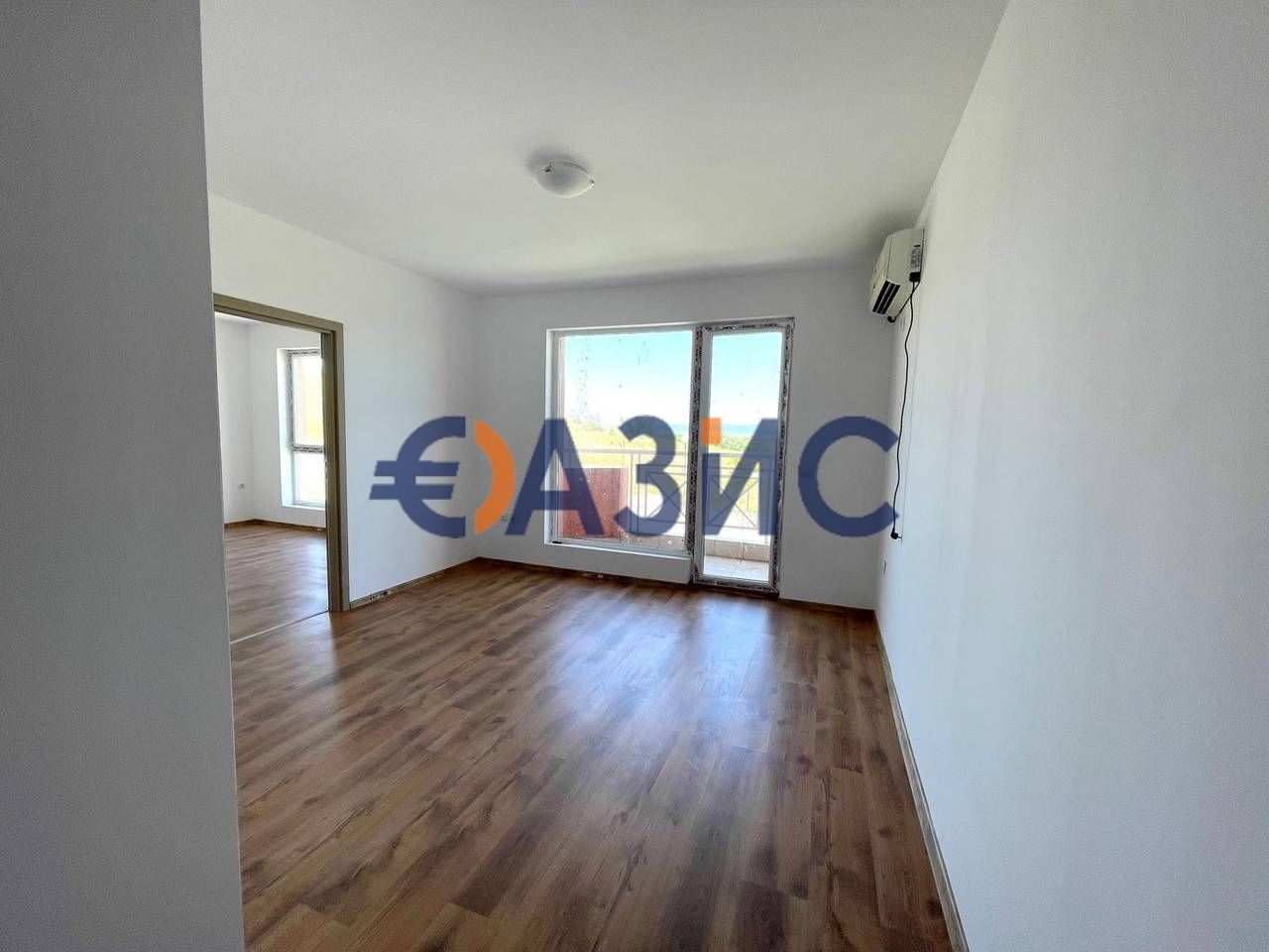 Продава се Двустаен апартамент в к.к. Слънчев бряг - 50 кв.м за 770 €/кв.м - Снимка #1