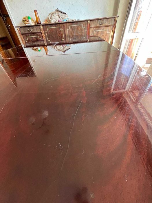 Старинна, антична, ретро разтегателна маса със столове