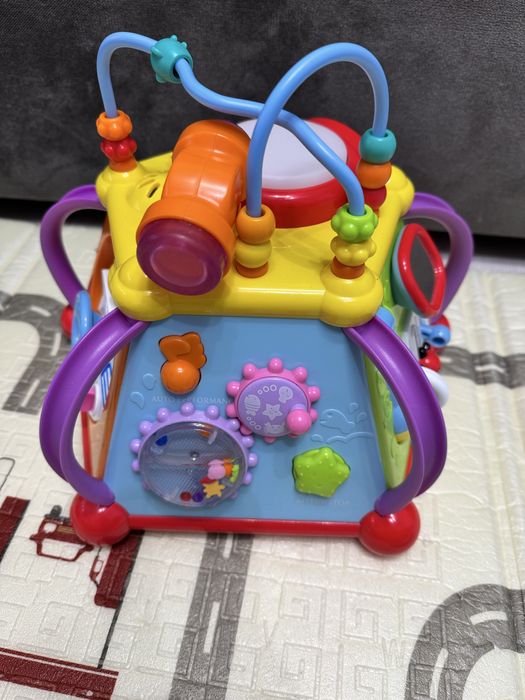 Vand centru de activitati