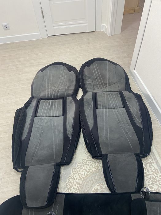 Срочно продам  чехол универсальный зимний в отличном состояний