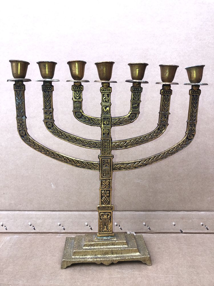 Menora evreiasca 7 brate,din bronz masiv