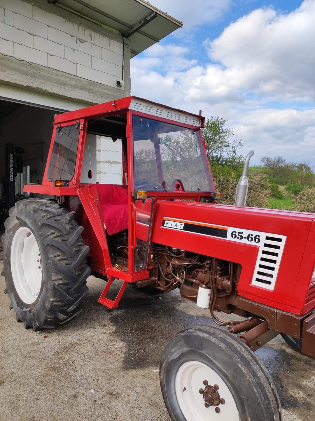 Tractor Fiat 65/66