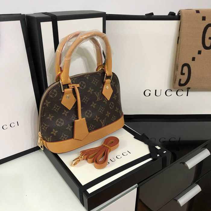 Geanta Poseta Femei Louis Vuitton Maro Model 2026