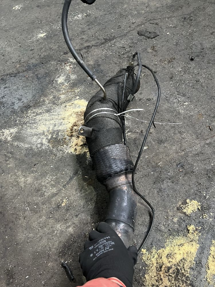 Даунпайп бмв 3 ф30/31 330хд 258 ( downpipe bmw f30/31 330xd )