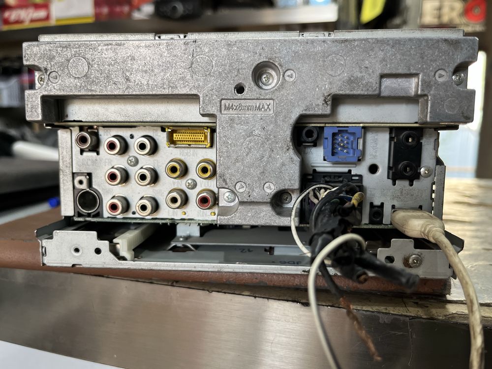 Pioneer AVH-P4250DVD